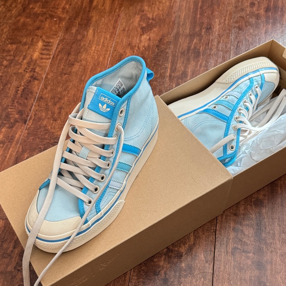 Adidas Sky Blue and White Sneakers Nizza US 6,5/ Euro 38